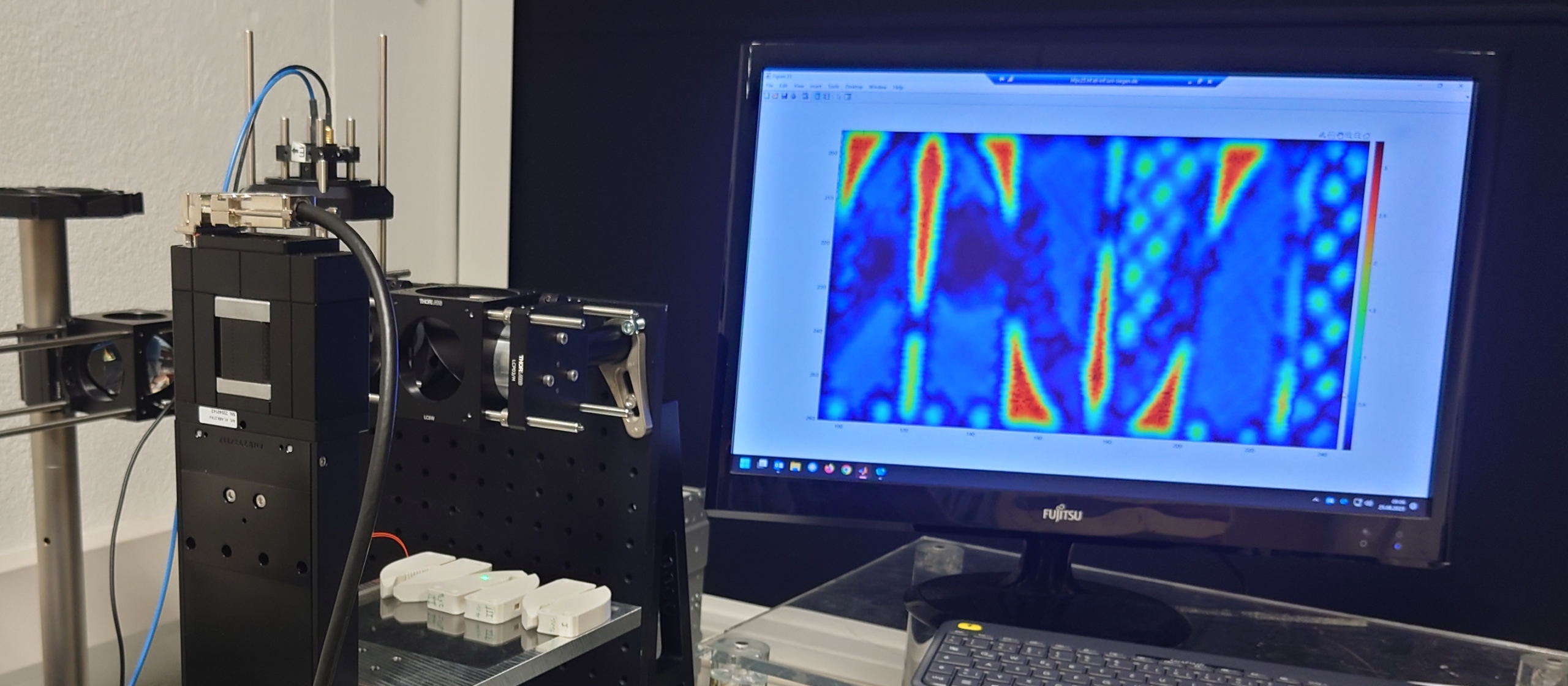 Beispielbild eines Terahertzmesssystems für die Analyse additiv gefertiger Objekte